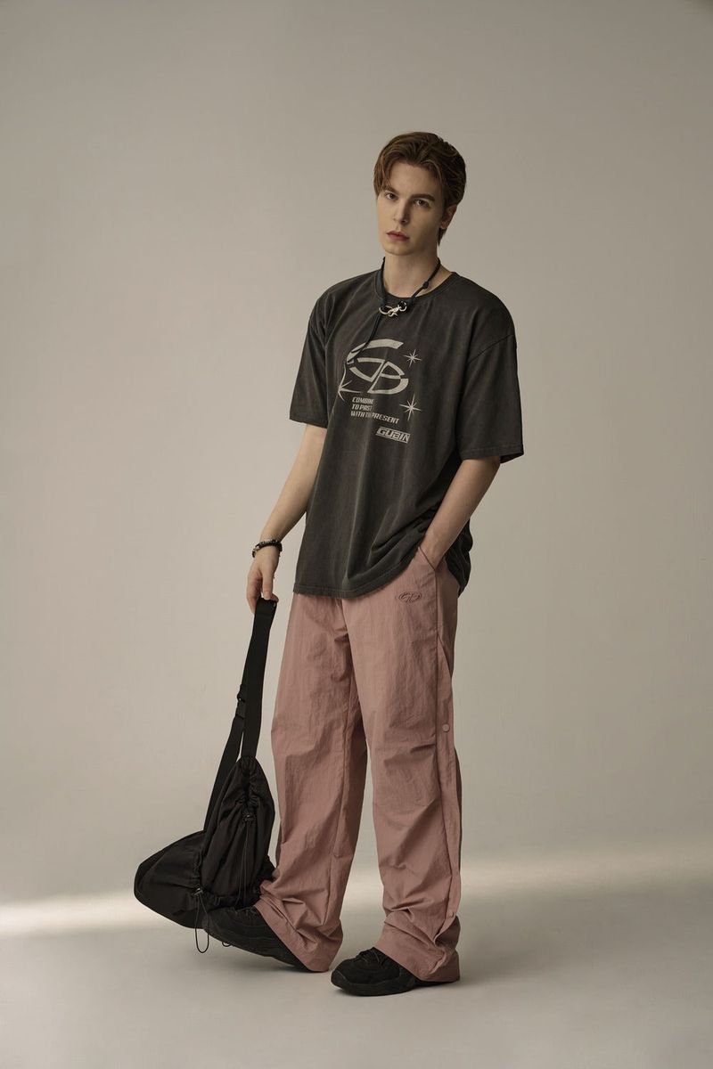 LINE COVER PARACHUTE PANTS (PINK)