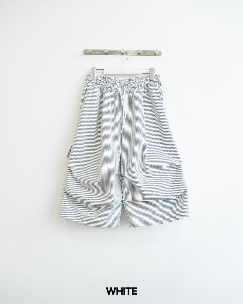 Onew Stripe Half Pants