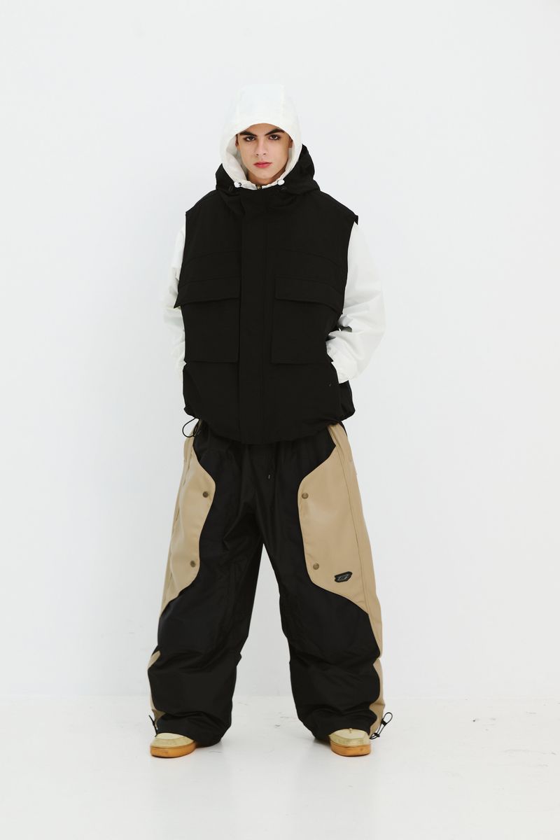 BIG POCKET HOODED VEST BLACK