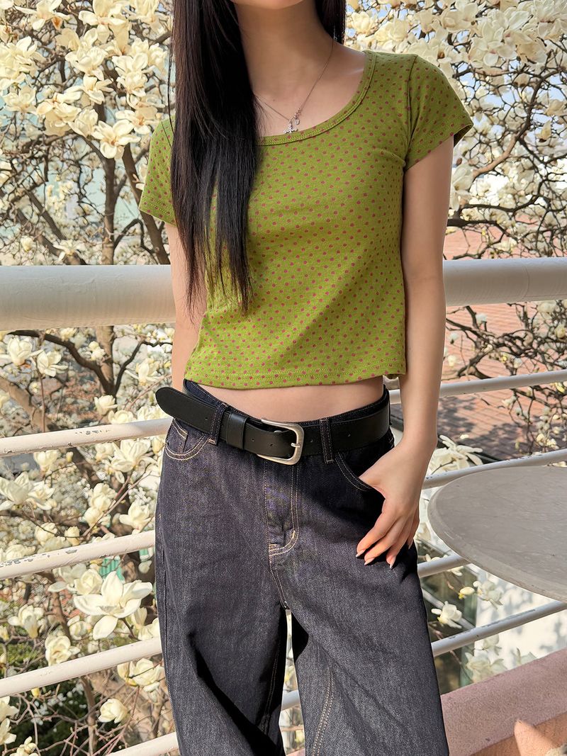 MUZESEOUL(ミューズソウル)の「Dot slim crop t-shirts(2color)(Tops)」