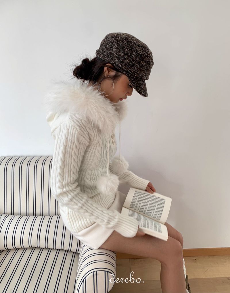 Snow Buddy Hood Twisted Knitwear