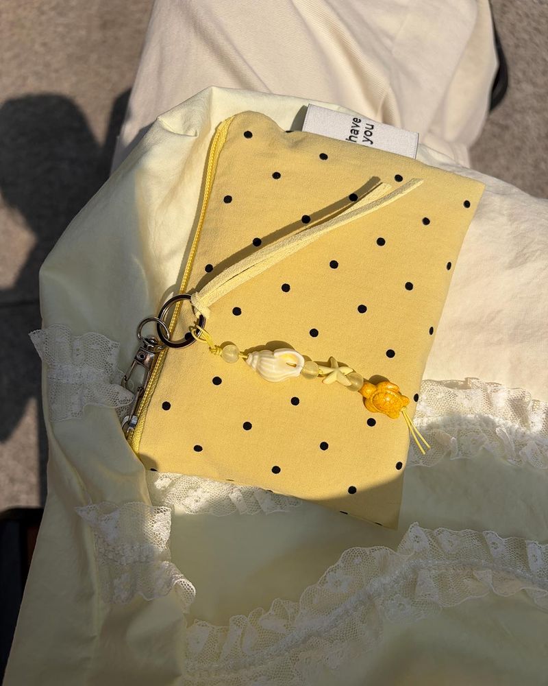 Baby dot flat pouch - yellow , S size