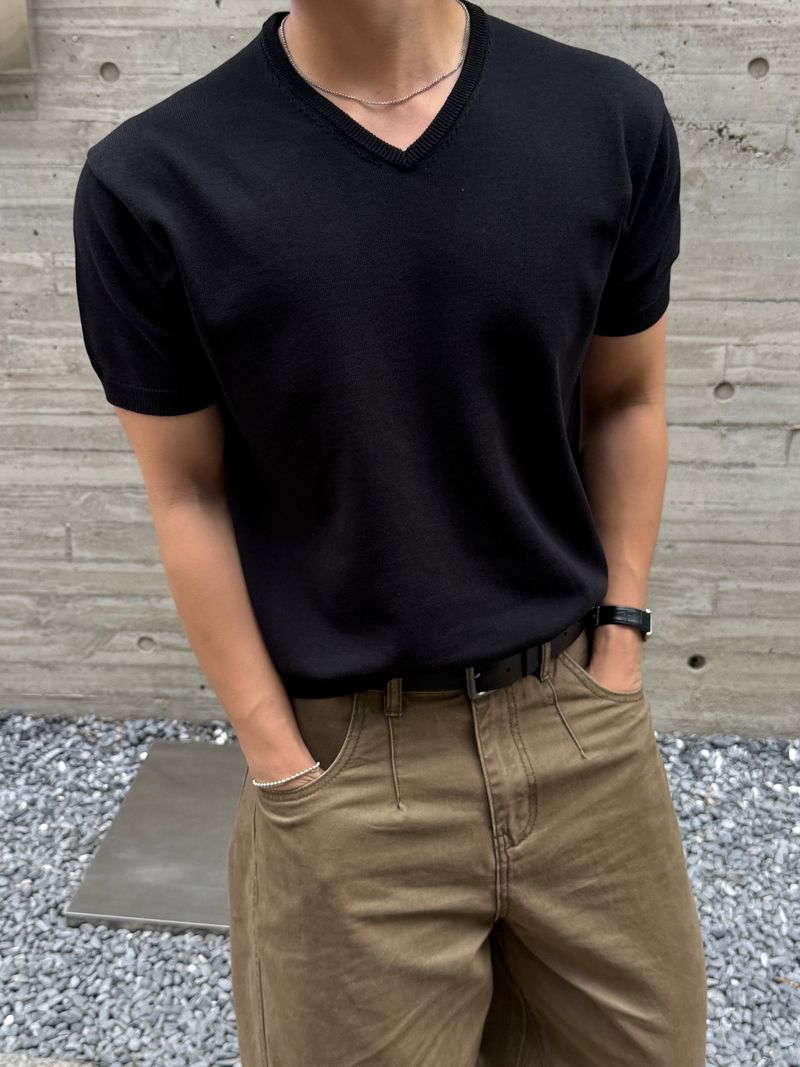 Penser V-neck knitwear