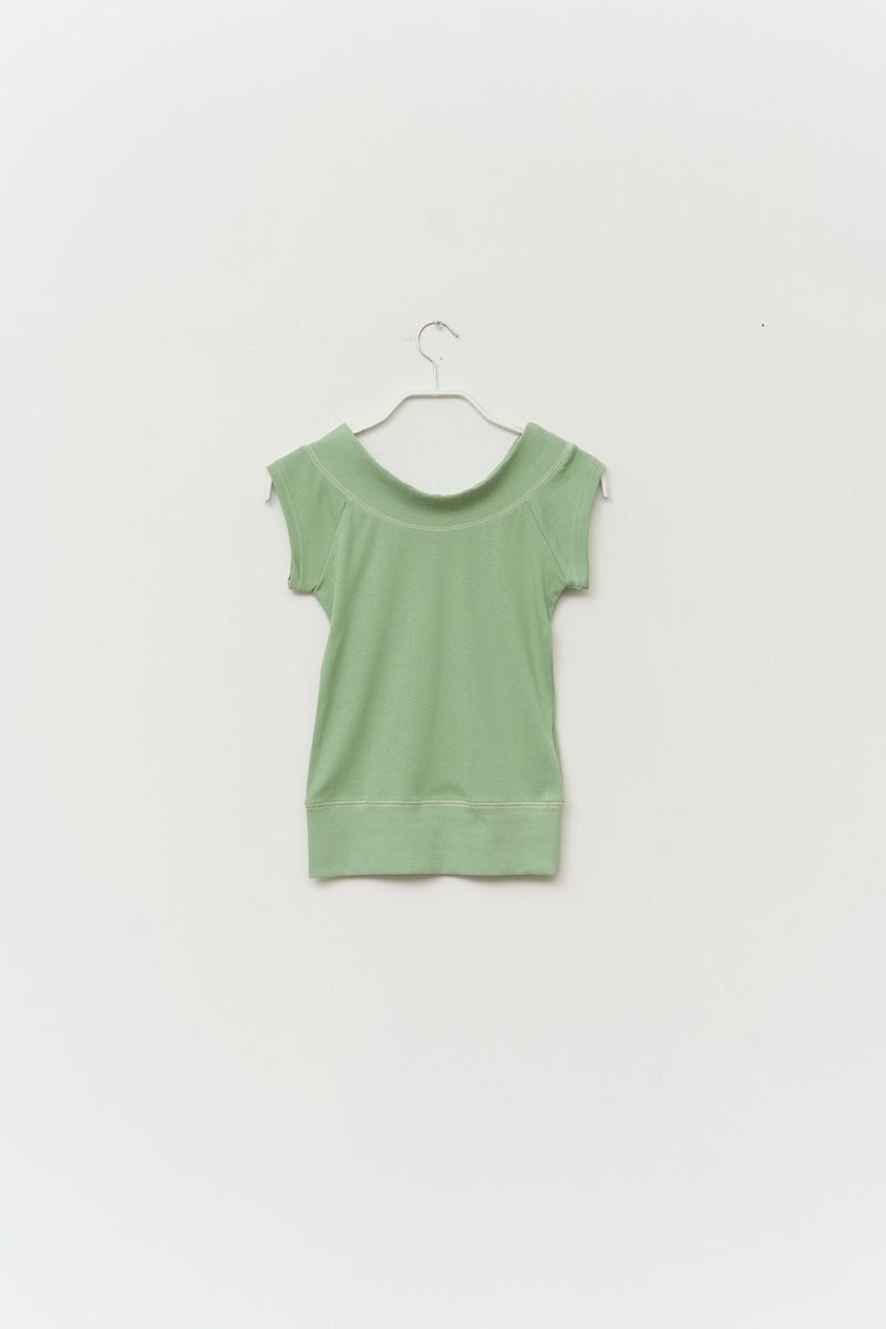 (W) Denti U-neck Top