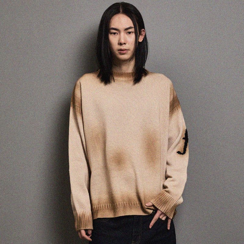 FFEFFSTUDIO（フェフスタジオ）の「Vintage washed F logo round pullover (Beige)（Tops）」
