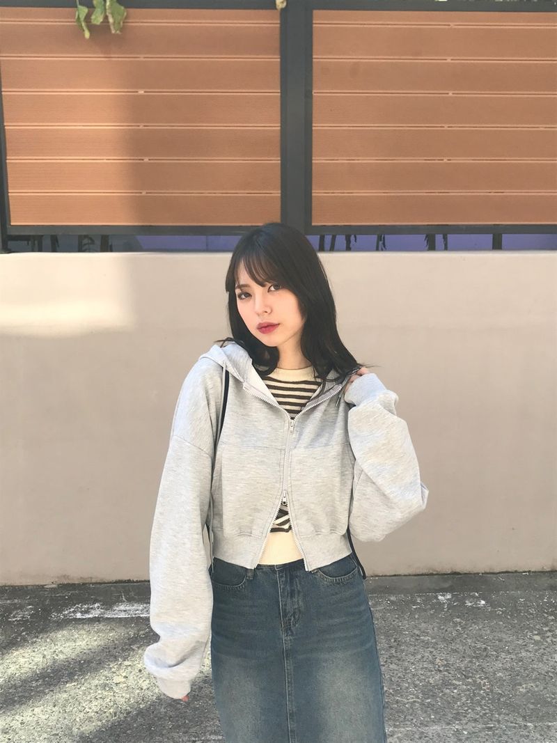 Joli crop two way hood zip up