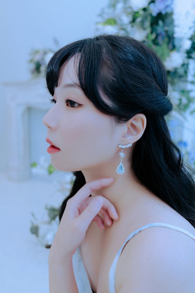 [IVE Liz Earring] Stellar Elf Earring - Light Sapphire