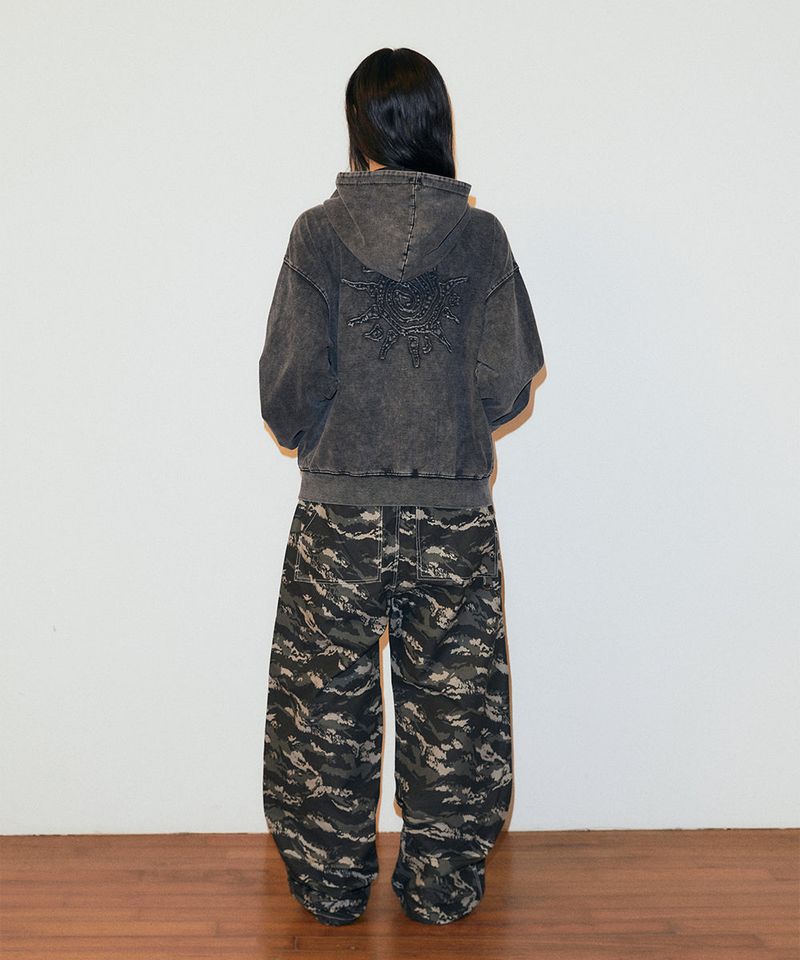 TIGER CAMO WIDE PANTS