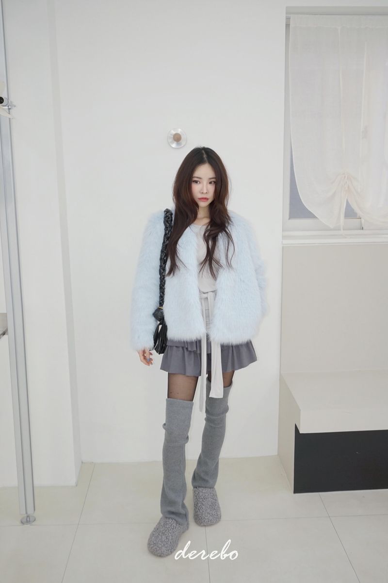 Sky Cloud No Collar Fur Jacket