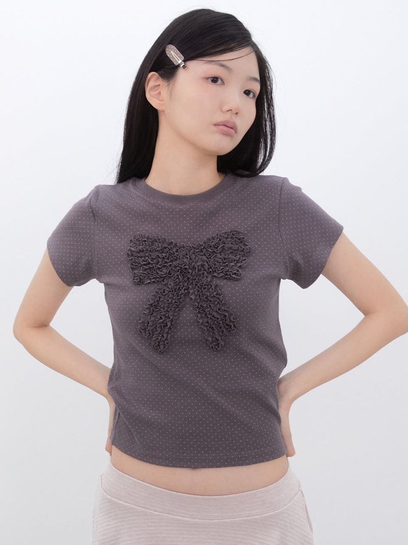 Innermuseum（インナーミュージアム）の「Dot Frill Ribbon T-Shirt (COCOA)（Tops）」