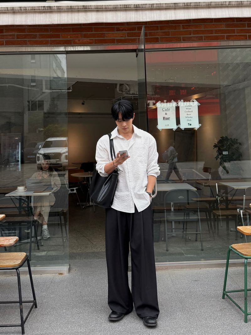 Cove embossed stripe shirt