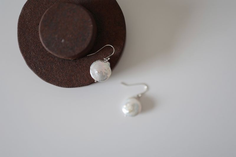 Big Clock Pearl Silver 925 Pierce handmade