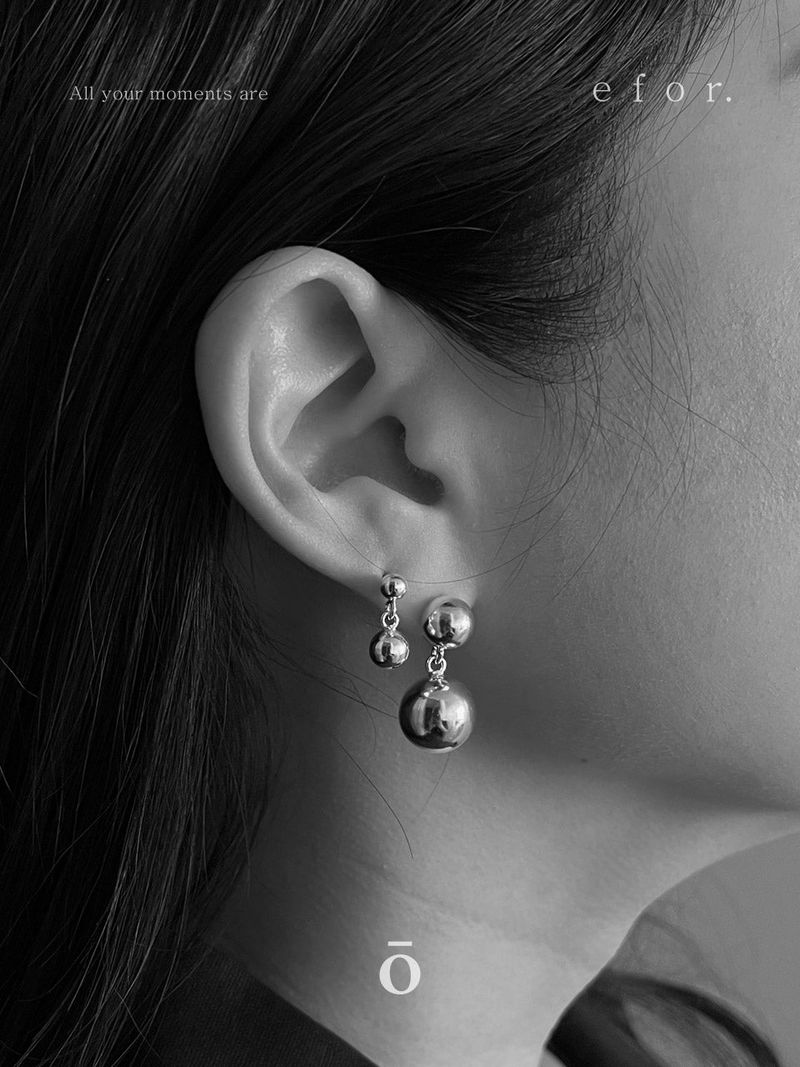 2 Ball Earrings _ S