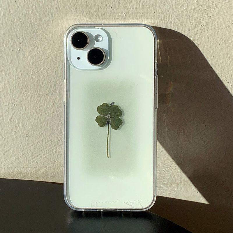 withsome（ウィズサム）の「グリーン四つ葉スマホケース（スマホグッズ/小物）」