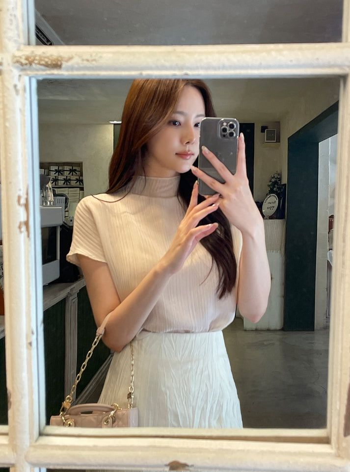 iam mari（アイアム マリ）の「Belloe Half-neck Pleated Short-sleeve T-blouse（Tops）」