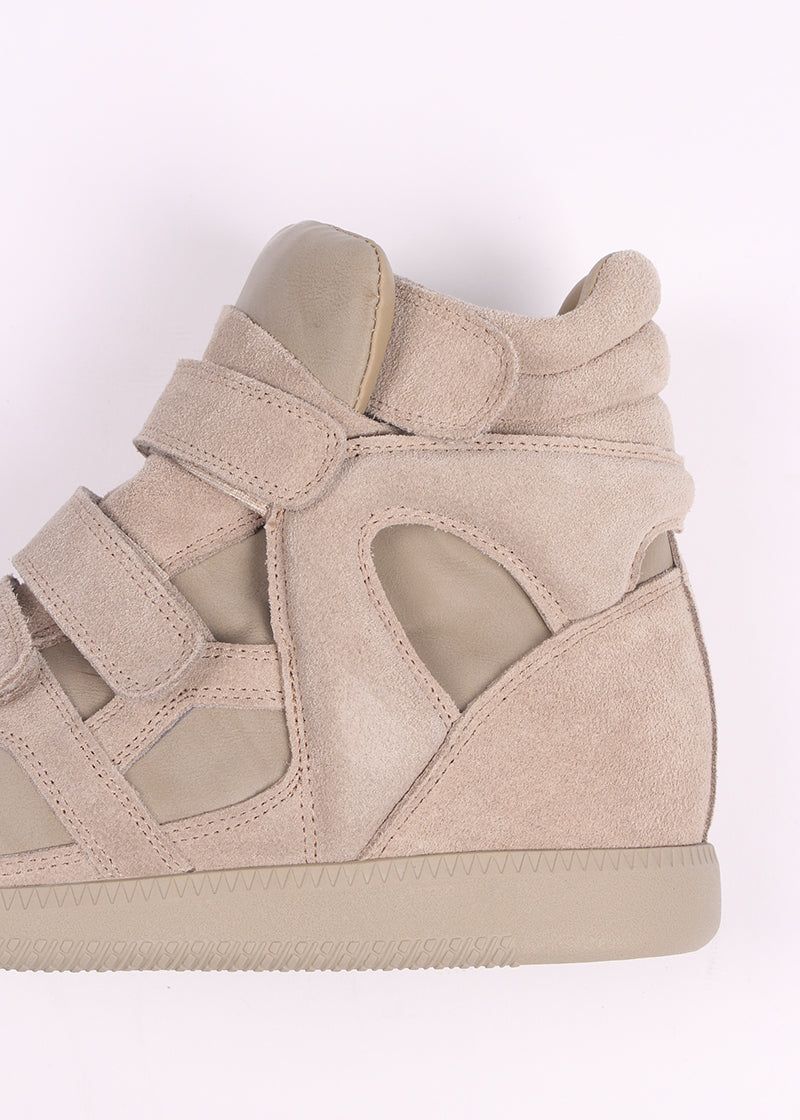 HIGH SNEAKERS