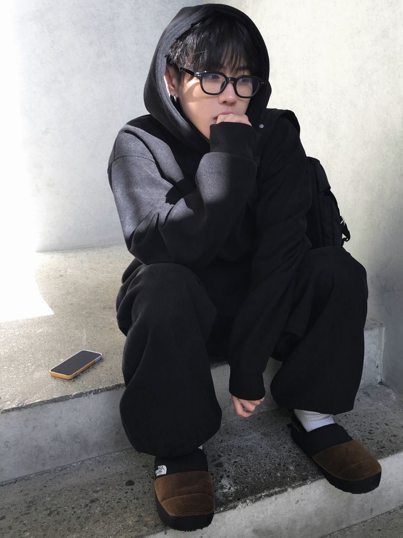 [SET] Momon Golden Pullover Hoodie + Pintuck Wide Pants 4C