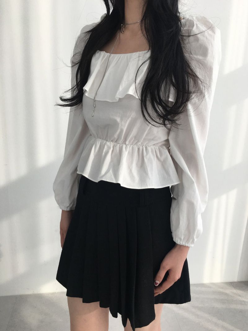 Ribbon necklace
