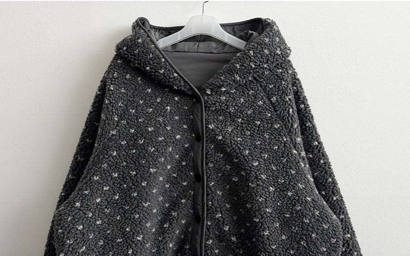 [Double-sided/Reversible*] PN Heart Pattern Fleece Hooded Jumper