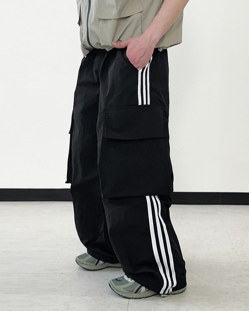 Line Nylon Track Cargo Pants - Black