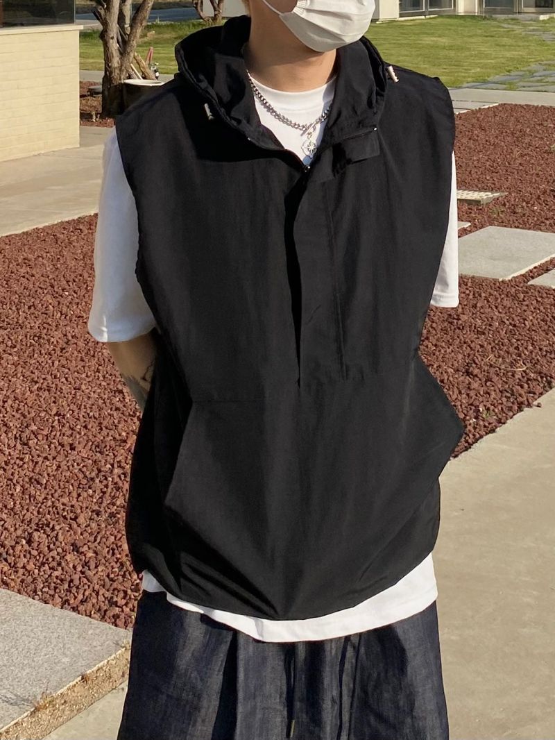 Track anorak vest