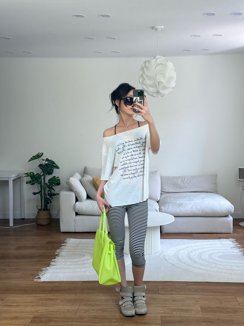stripe capri leggings