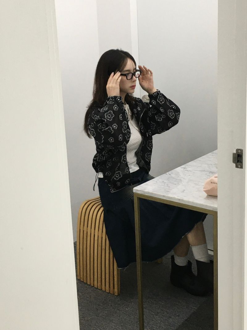 Airy Bloom Flower Zip-Up (3c)