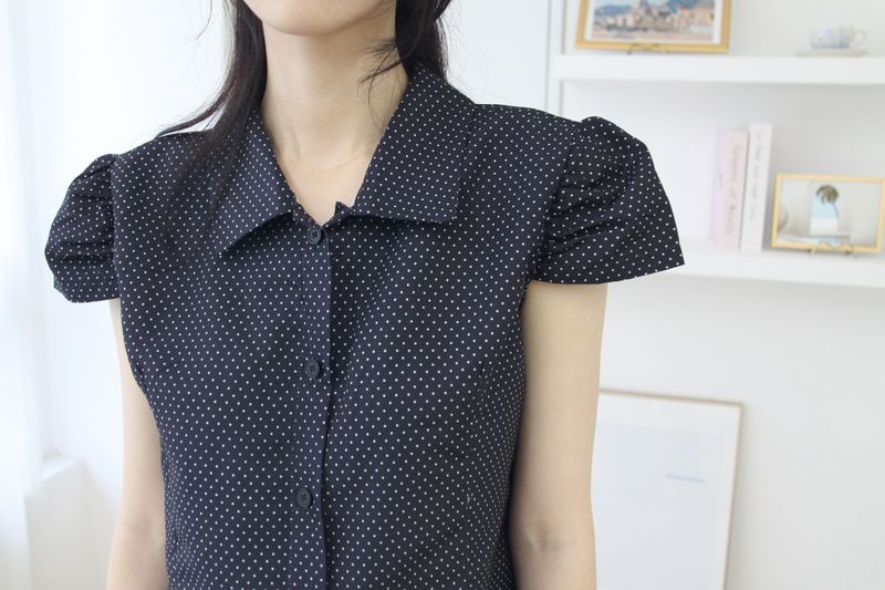 Dot Puff Cap Sleeve Blouse