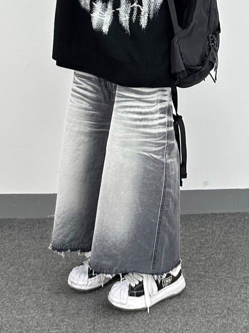 vertical embo half pants