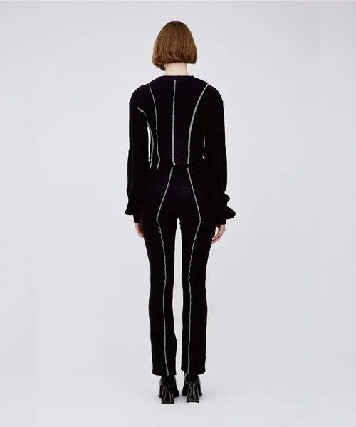 V CUT KNIT PANTS
