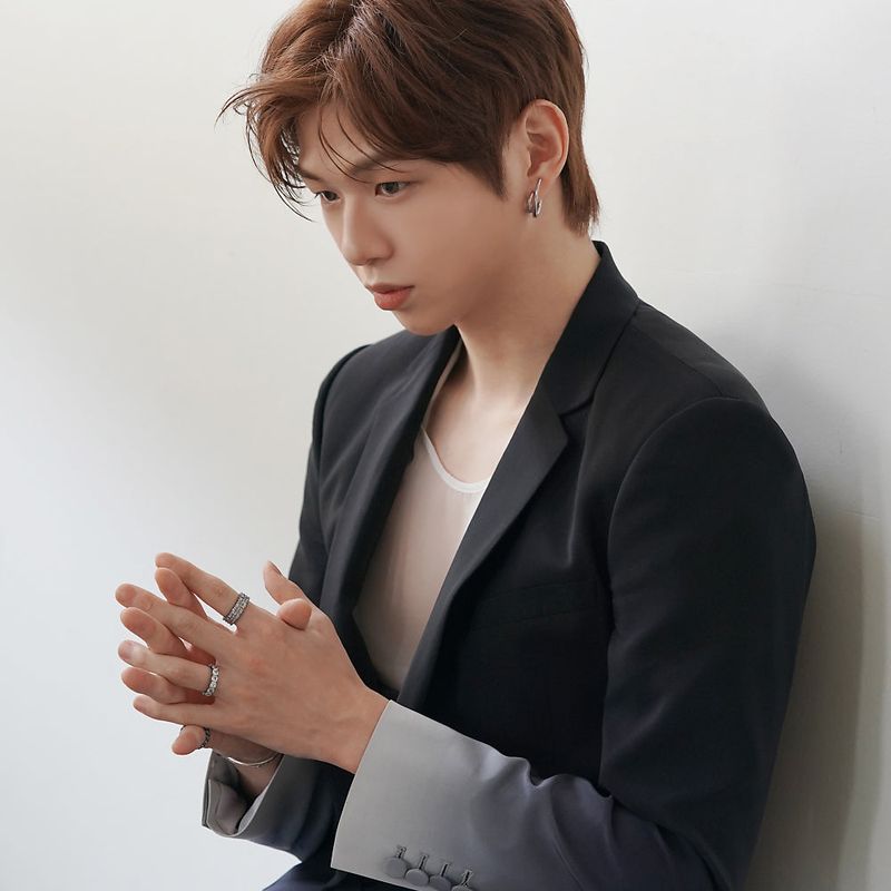 [KANG DANIEL] Peus Baguette Ring (black silver)