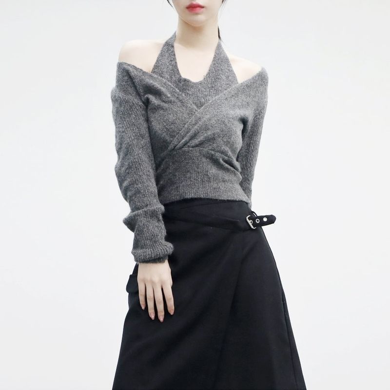 Hailyn Halter Off Knitwear