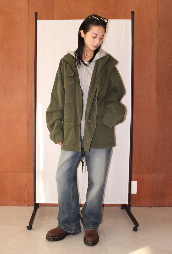 VINTAGE BLUE STRAIGHT DENIM