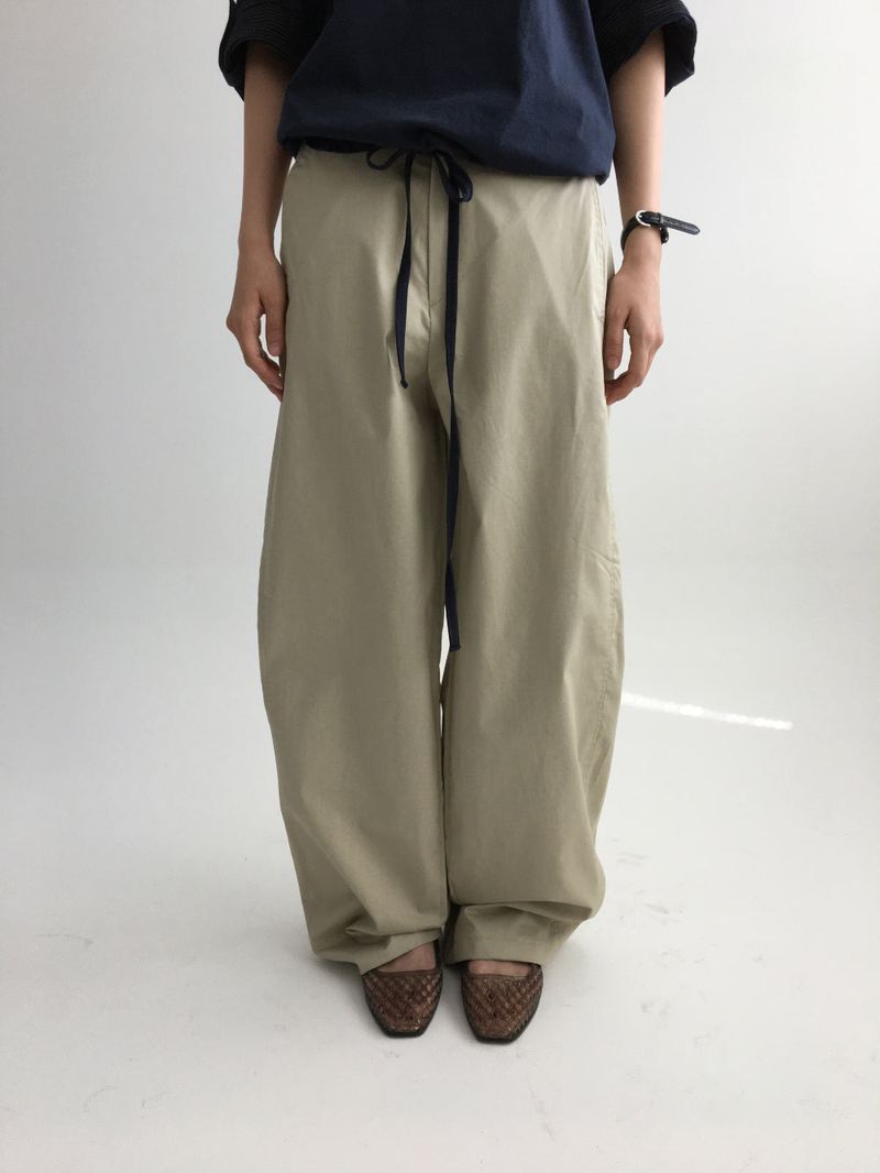DUGGY(ダギー)の「Paper curved pants (2color) (Pants)」