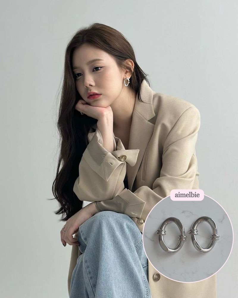 [Aespa Winter, Karina Piercing] Knotted Oval Ring Piercing - Silver Color