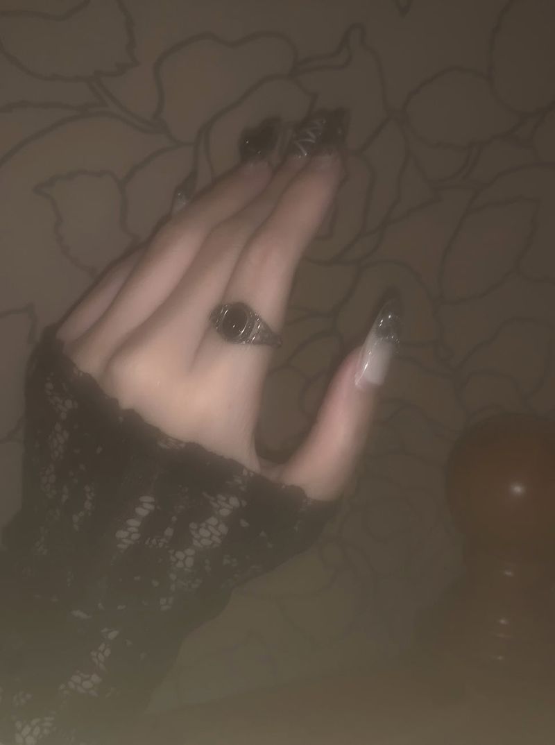 suzen（スゼン）の「ルーマニアサージカルスチールヴィンテージリング（アクセサリー）」