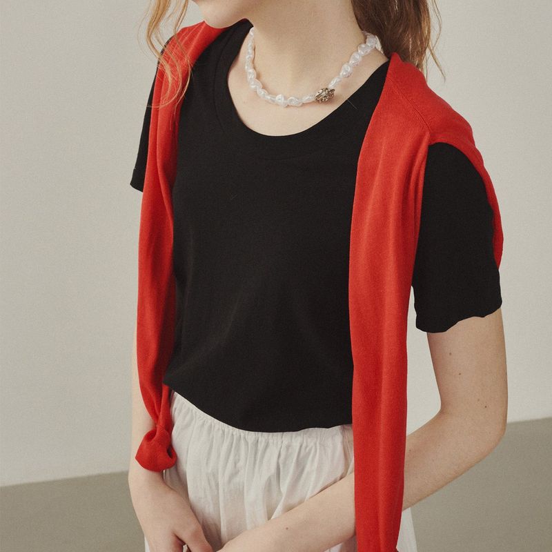 Melrose Essential T-Shirt