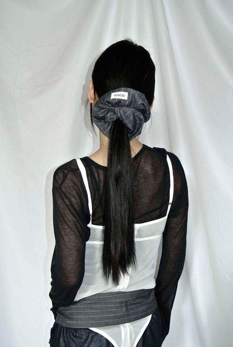 STRIPE SCRUNCH / CHARCOAL