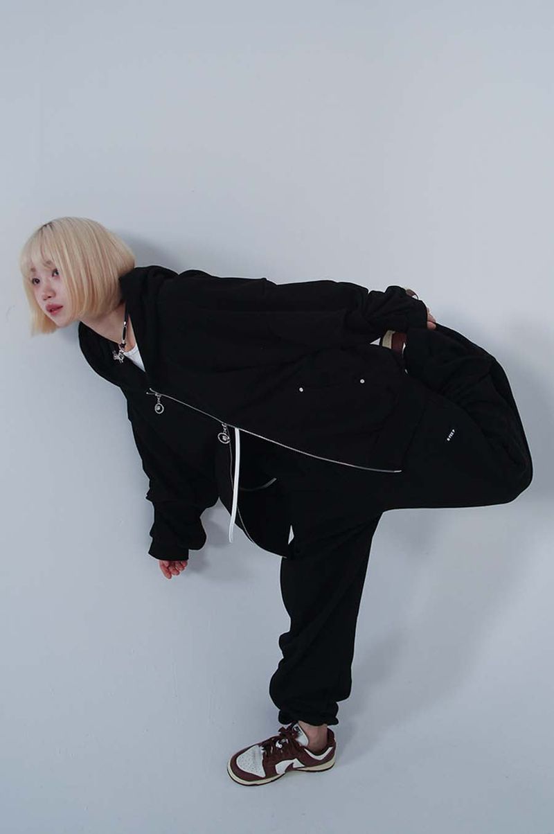 2WAY LOGO TWIST STUD HOOD ZIP-UP_BLACK
