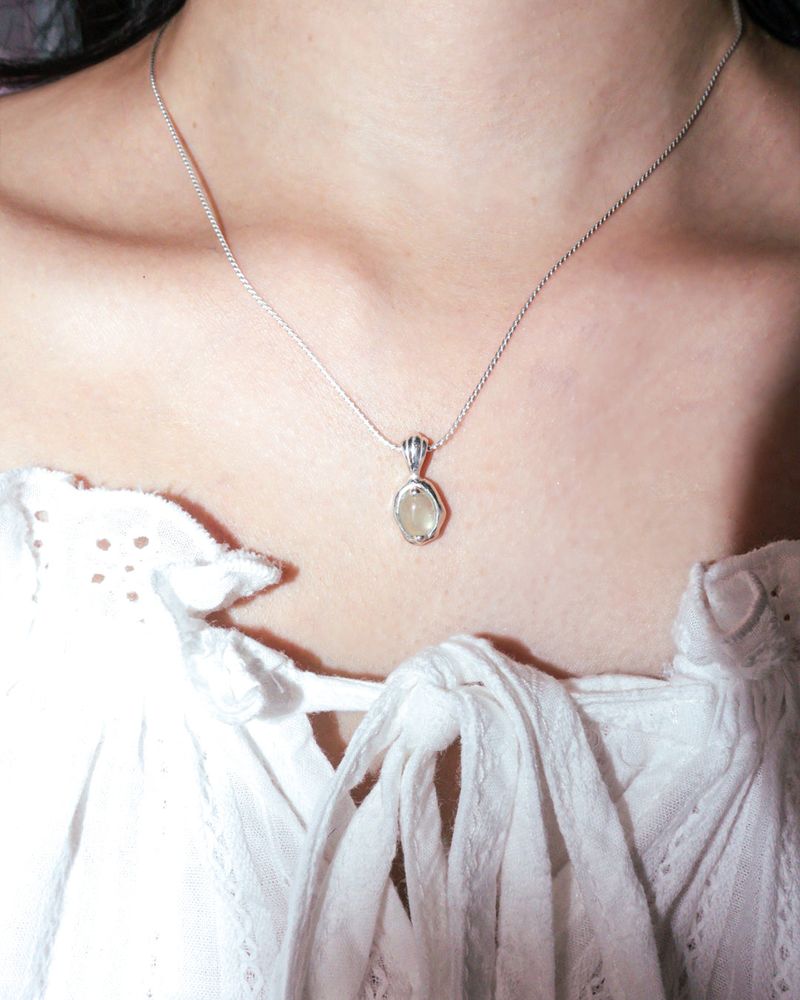 [MADE] water drop necklace