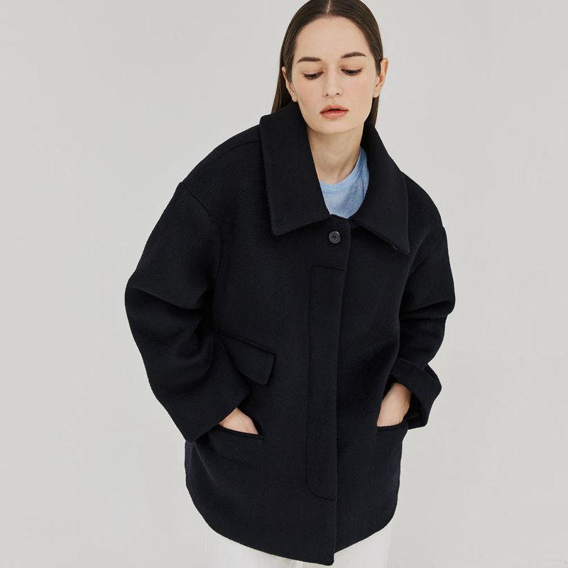 HERRINGBONE HIGH-NECK HALF COAT (NAVY)