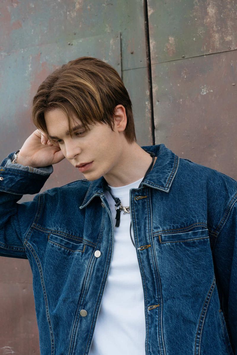 WASHED-LINE DENIM TRUCKER JACKET