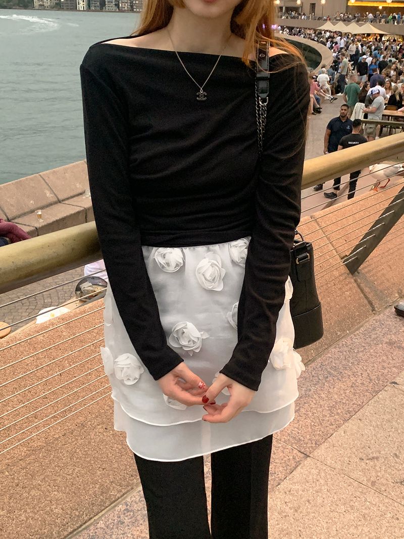 [MADE] Roel le Off-Shoulder Shirring T-shirt