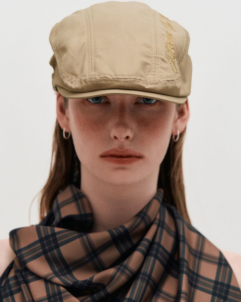 KIMZISU（キムジス）の「Embroidered Hunting Cap _ BEIGE（Hats）」