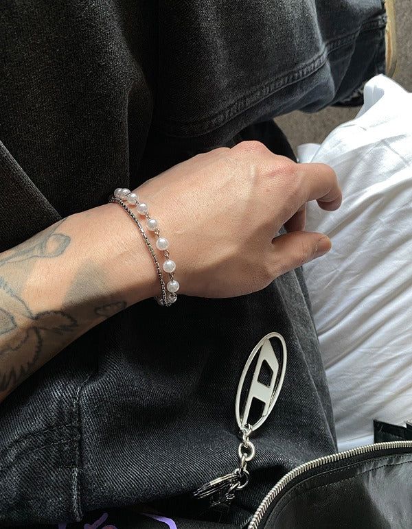 HOLY IN CODE（ホーリーインコード）の「No.0003 pearl double bracelet（Accessories）」