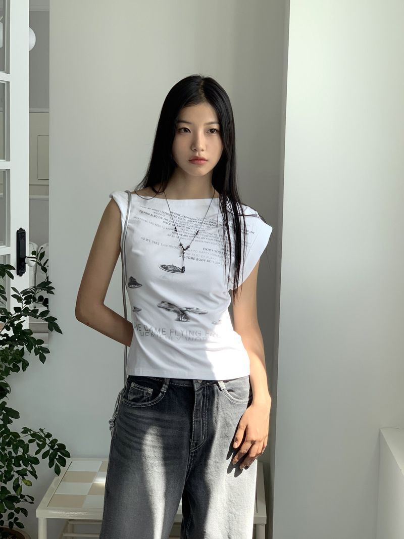 pebbled hip lettering unbalanced sleeve sleeveless