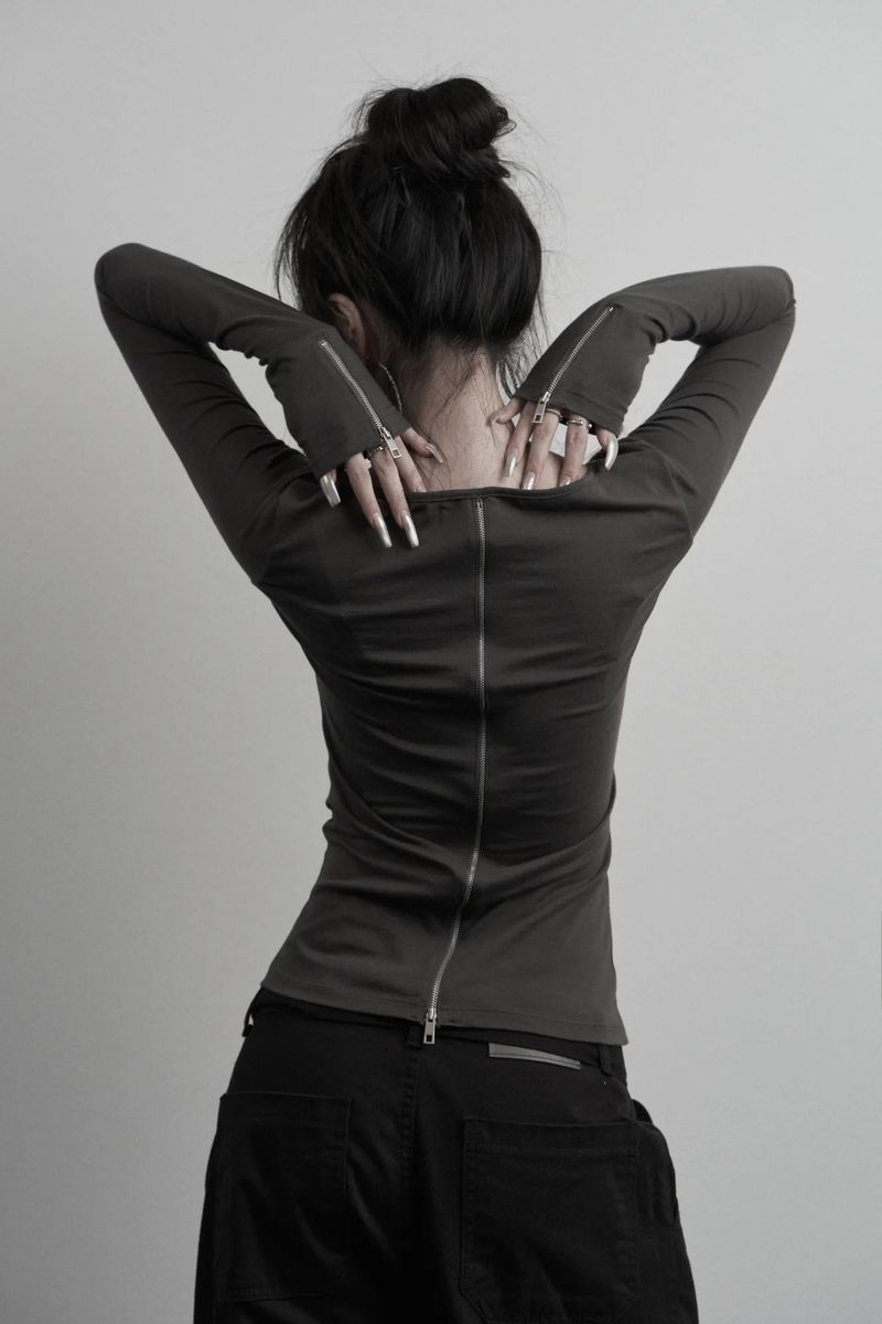 [label] back two-way zipper long sleeve (charcoal)