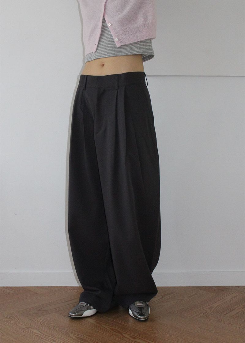 TUCK BALLOON SLACKS