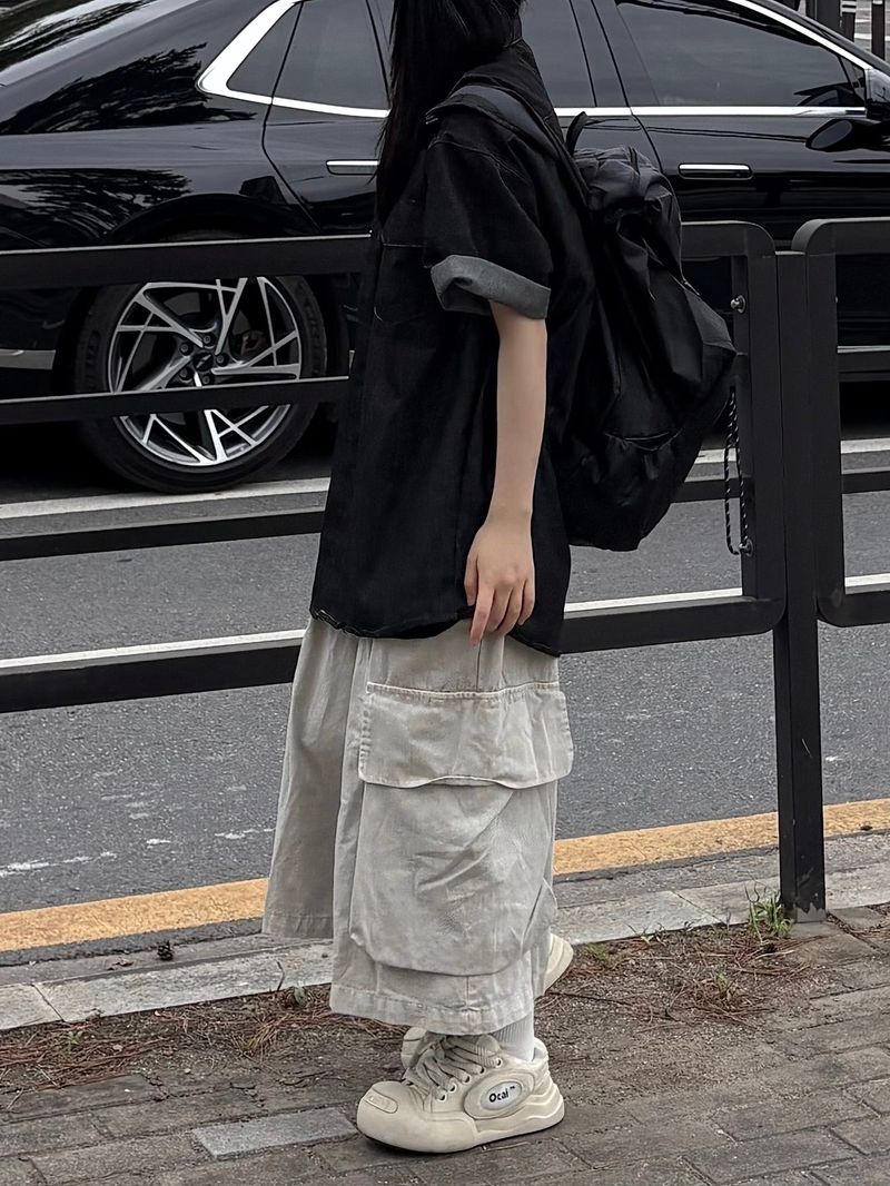 two pocket denim short sleeve shirt