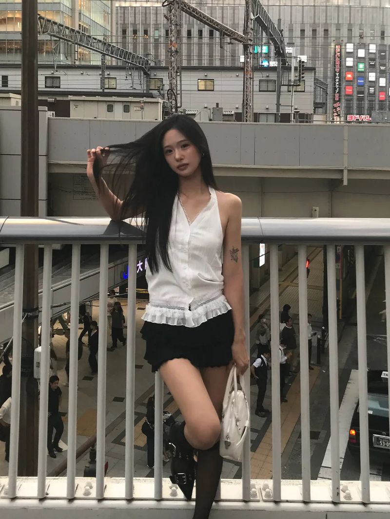 Selly Backless Lace Haler Blouse